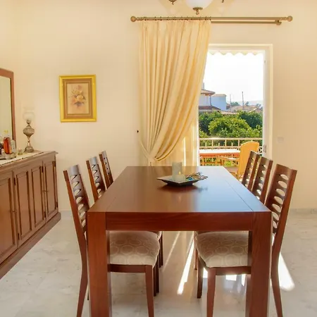 Ferienhaus George's House Vrahati