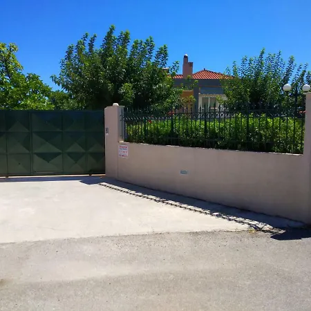 George's House * Vrahati