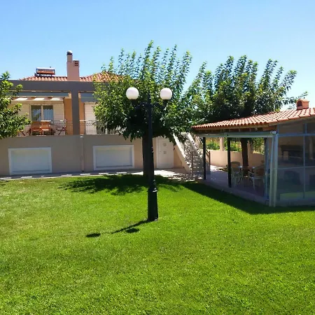 Сasa de vacaciones George's House Vrahati
