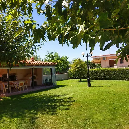 Ferienhaus George's House Vrahati